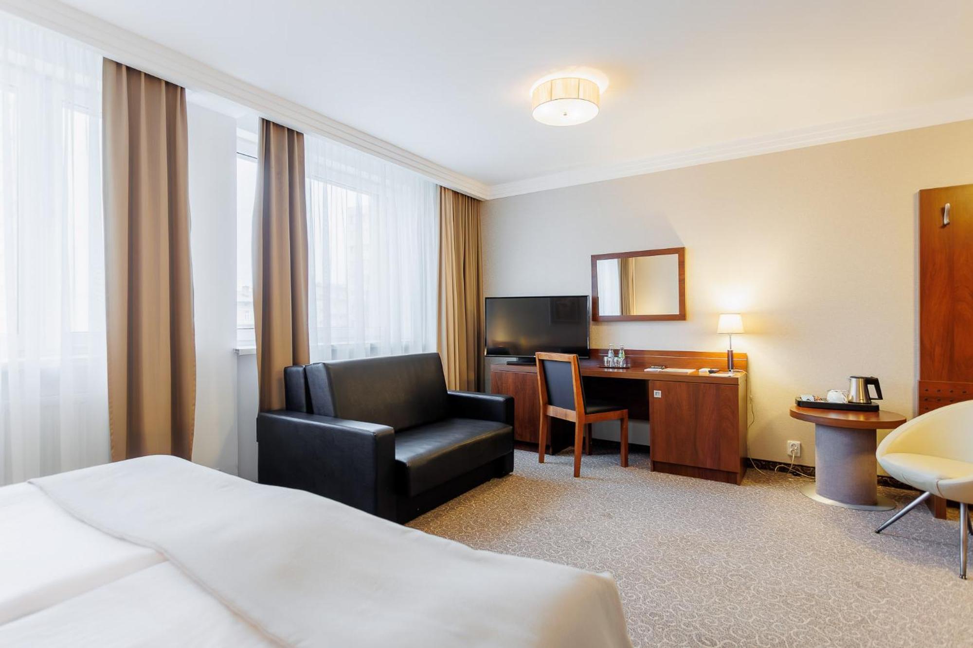 טארנאו Hotel Tarnovia מראה חיצוני תמונה