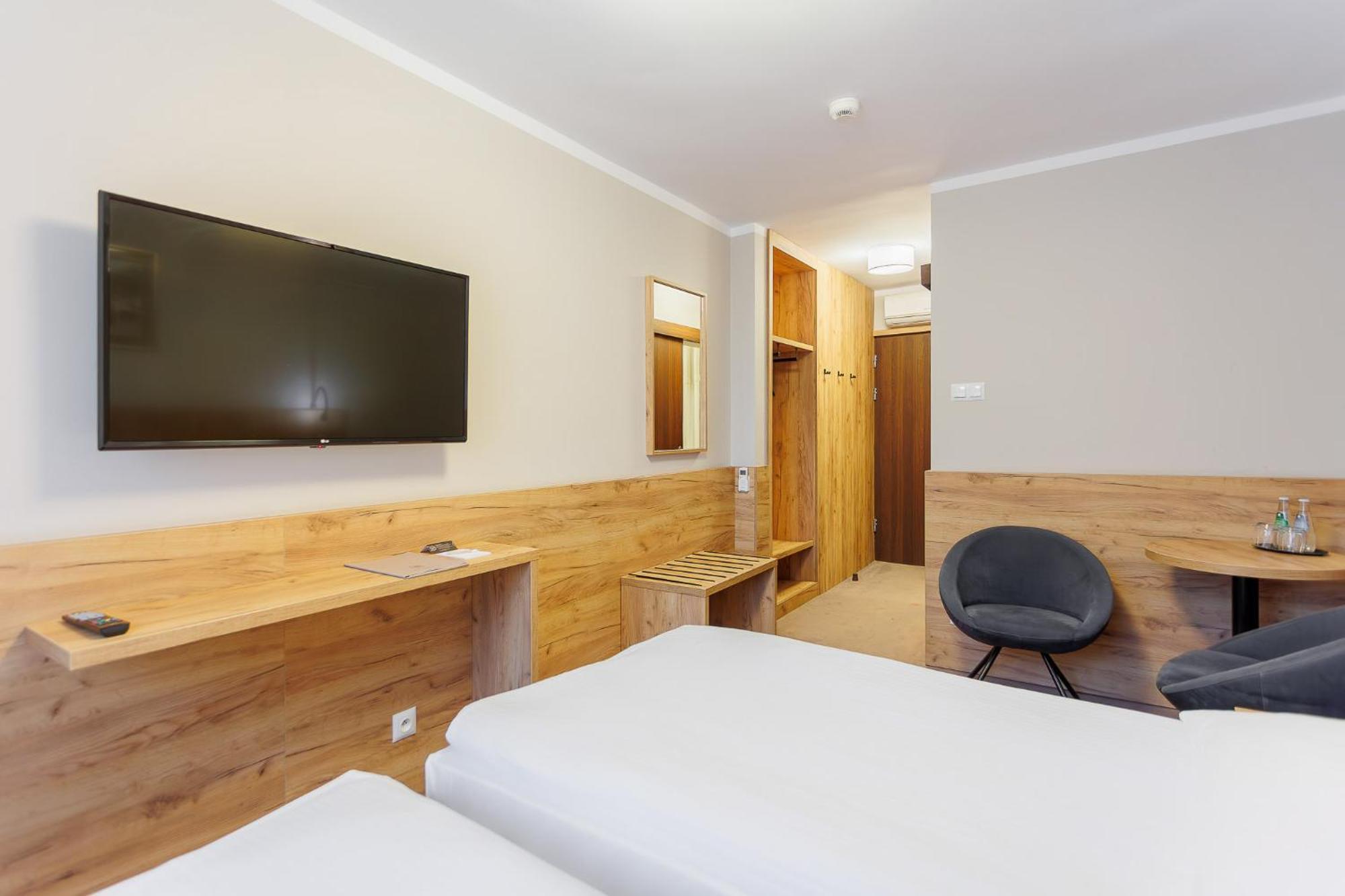 טארנאו Hotel Tarnovia מראה חיצוני תמונה