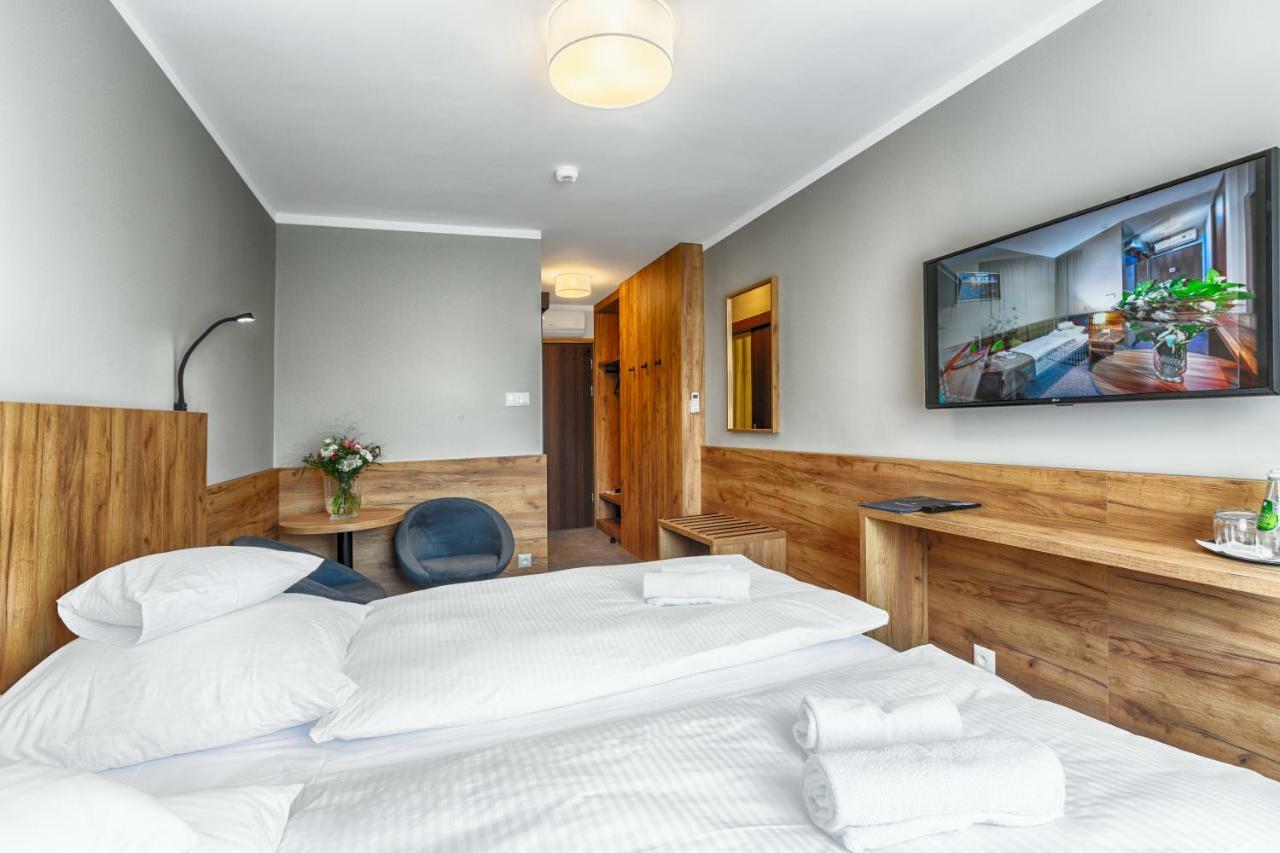 טארנאו Hotel Tarnovia מראה חיצוני תמונה